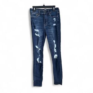 ❄️ SALE ❄️cHollister Dark Wash Distressed Skinny Jeans 3